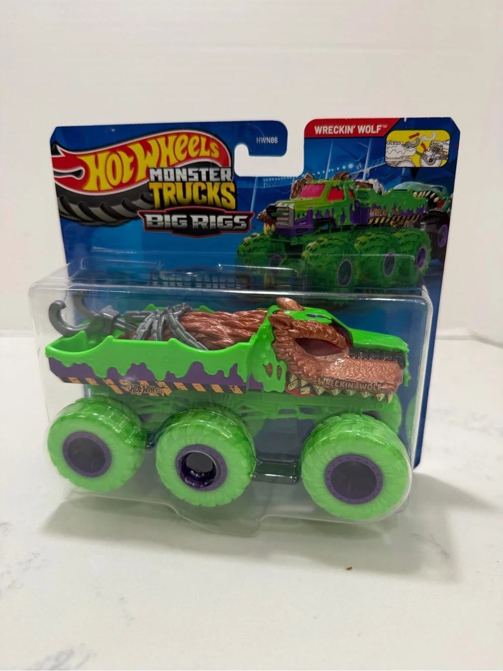 Hot Wheels Monster Trucks Big Rigs Wreckin' Wolf - Green & Purple
